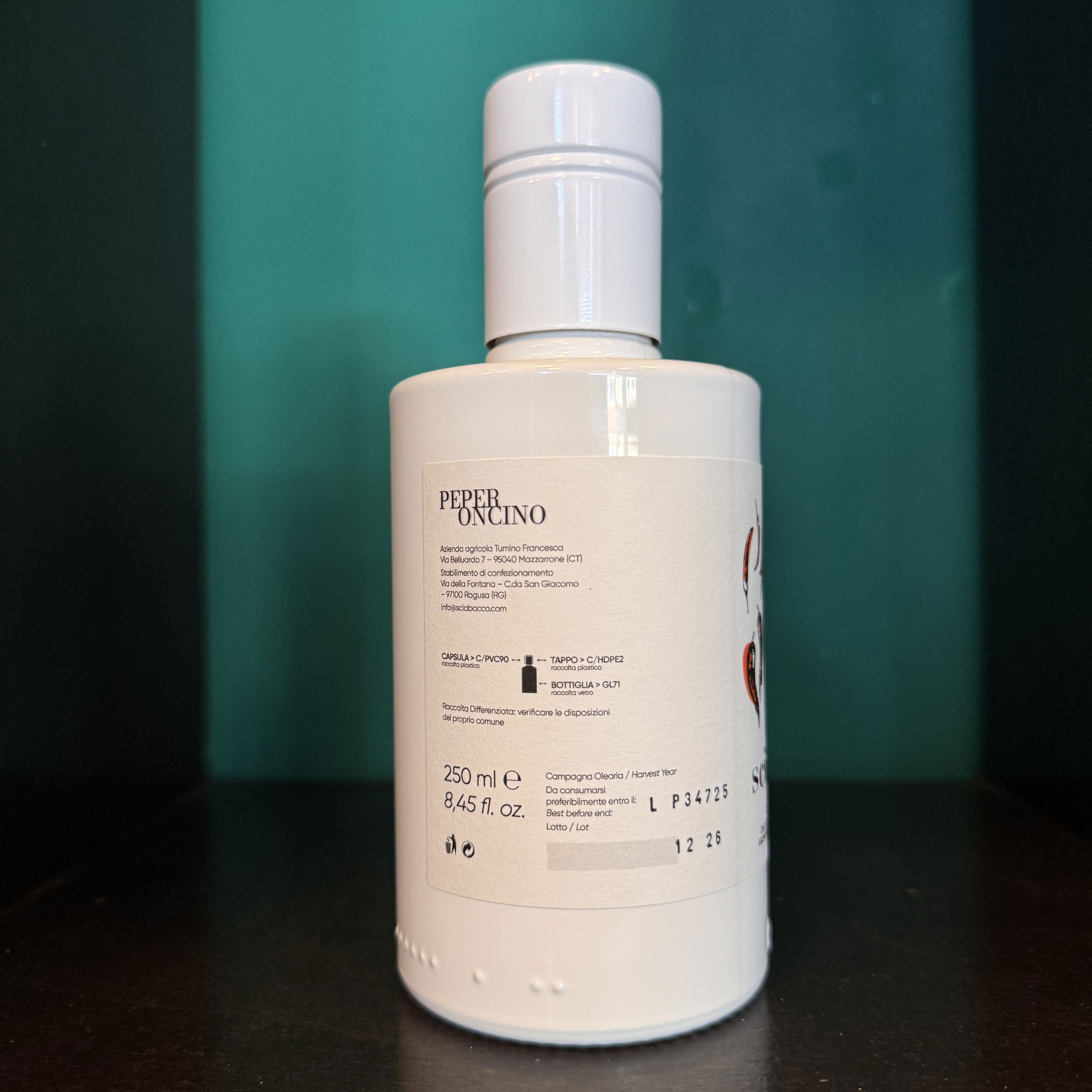 Chilli Flavored Sciabacco - condiment based on extra virgin olive oil flavored with chili pepper